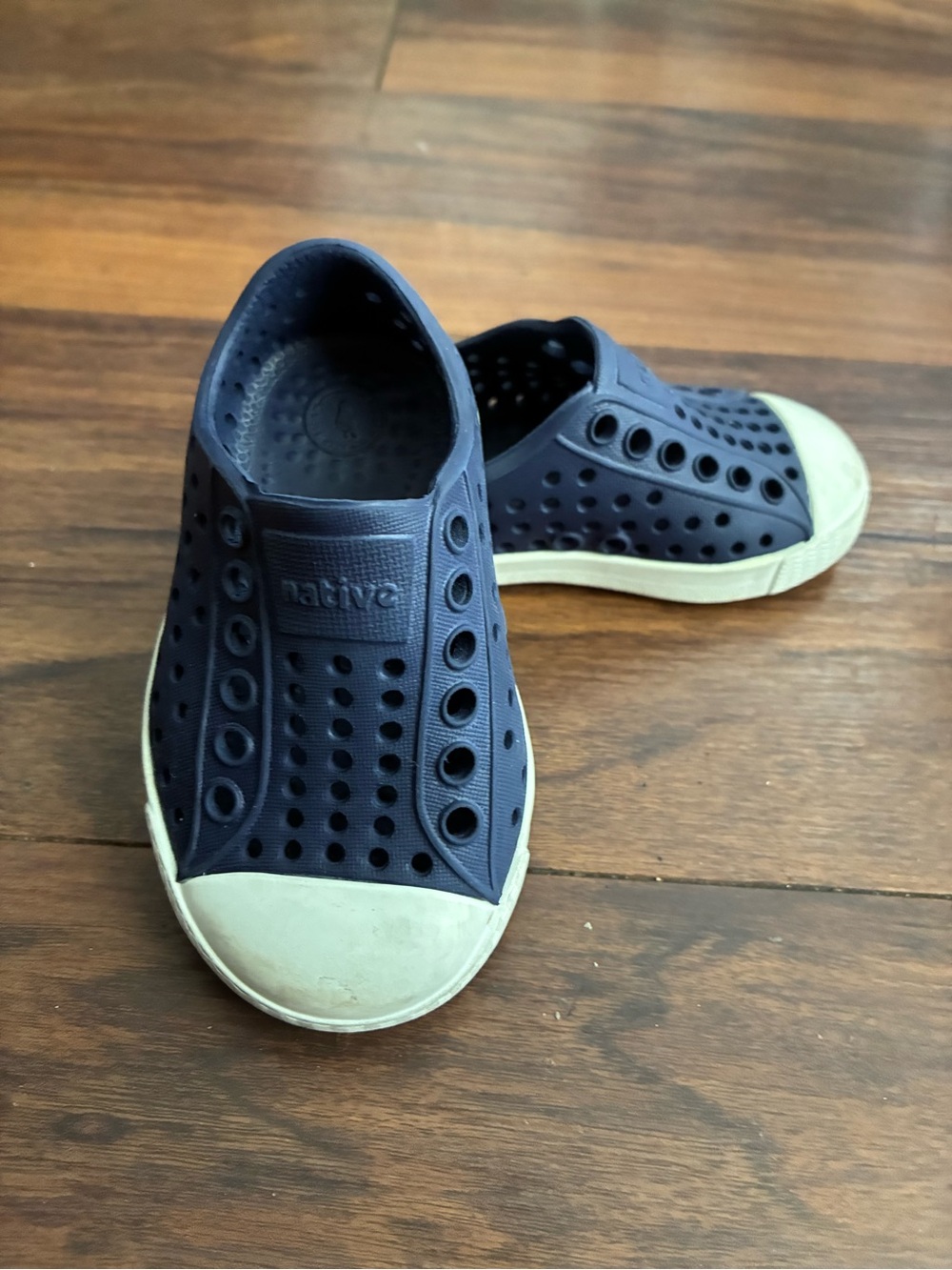 Native Kids Slip-On Water Shoes in Navy and White